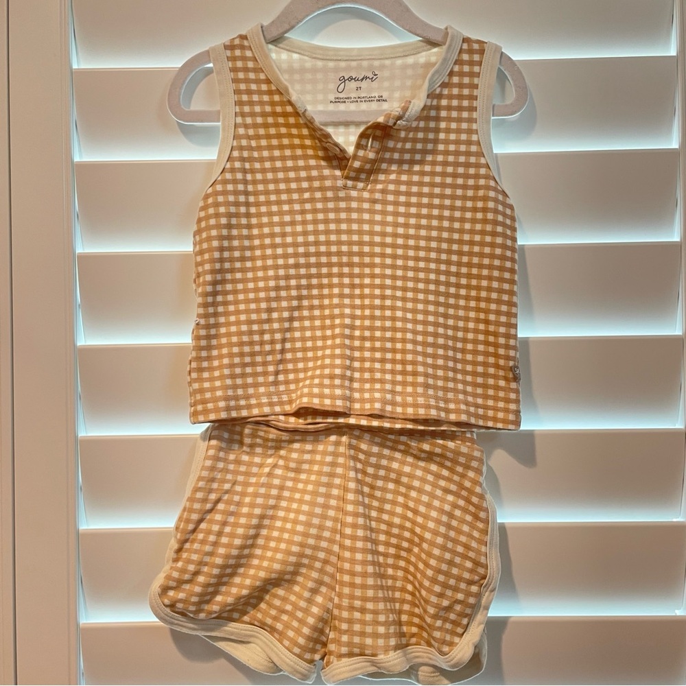 Goumi Plaid Print Sleeveless Top and Sorts Set White Tan Size 2T